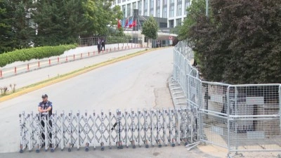 NATO Zirvesi &ouml;ncesi liderlerin konaklaması beklenen otellerde g&uuml;venlik tedbirleri artırıldı