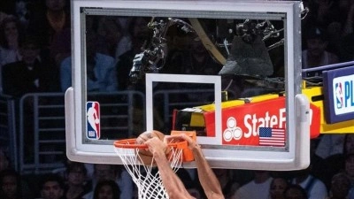 NBA'de Lakers sahasında Magic'e 110-109 yenildi