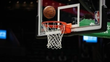 NBA'de Nuggets, Nikola Jokic'in üstün performansıyla kazandı