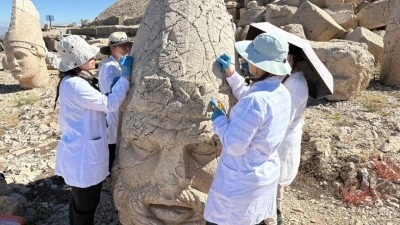 Nemrut Dağı'nda kapsamlı koruma &ccedil;alışmaları s&uuml;r&uuml;yor