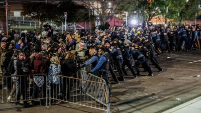 New Jersey eyaletinde protestoların s&uuml;rd&uuml;ğ&uuml; ICE g&ouml;zaltı merkezi &ccedil;evresinde sokağa &ccedil;ıkma yasağı