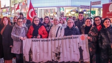 New York'taki Times Meydanı'nda Dünya Türk Kahvesi Günü kutlaması