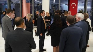 New York'un yeni uluslararası ilişkiler komiserini diplomatik camiaya Türk Başkonsolos tanıttı