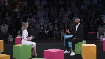 'Next by TRT World Forum' spor oturumuna farklı ülkelerden başarılı atletler katıldı