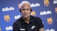 Neymar Barcelona'da mutlu