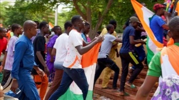 Nijer'de binlerce gönüllü, ECOWAS'ın olası müdahalesine karşı seferber oldu