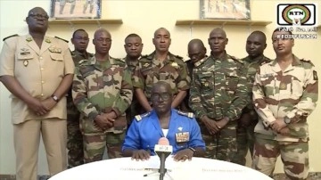 Nijer'de darbe Cumhurbaşkanlığı Muhafız Alayı'ndan geldi