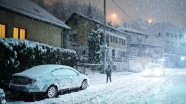 Nisanda kar Saraybosnalıları şaşırttı