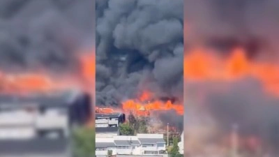 Norve&ccedil;'te konut sitesinde &ccedil;ıkan yangında onlarca ev k&uuml;l oldu, y&uuml;zlerce kişi tahliye edildi