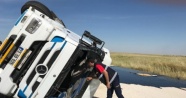 Nusaybin’de ham petrol yüklü tanker devrildi: 1 yaralı