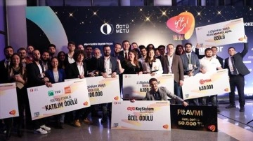 ODTÜ Teknokent'in "Yeni Fikirler Yeni İşler" programında başarılı girişimcilere ödül