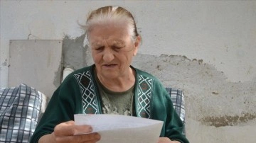 Öğretmen kızının Cumhuriyet'in 100'üncü yılı için yazdığı mektup 21 yıl sonra annesine ula
