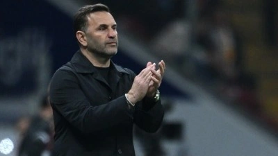 Okan Buruk, Galatasaray'ın başında 200. ma&ccedil;ına Fenerbah&ccedil;e karşısında &ccedil;ıkacak