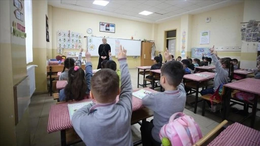 Okullarda ara tatil sonrası ilk ders zili yarın çalacak