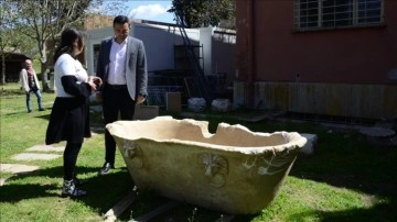 Operasyonda ele geçirilen antik küvet Afrodisyas'ta