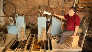 Ordu'da 'Yılın Ahisi' marangoz, engeline rağmen mesleğini sürdürüyor
