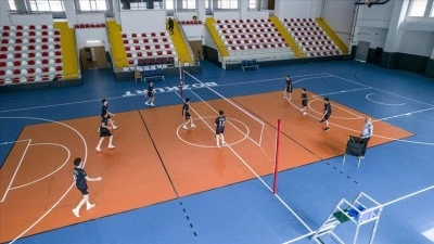 Ortaokul &ouml;ğrencileri selin vurduğu Bozkurt'a şampiyonluk sevinci yaşattı