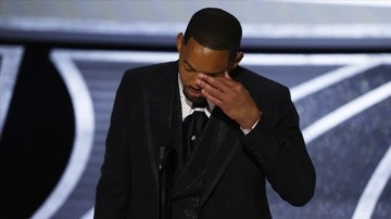 Oscar gecesi sunucuyu tokatlayan Will Smith etkinliklerden 10 yıl yasaklandı