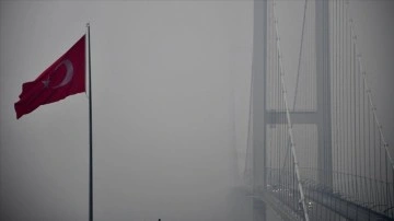 Osmangazi Köprüsü'nde sis nedeniyle görüş mesafesi azaldı