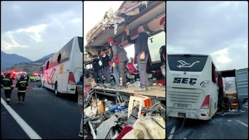 Osmaniye'de yolcu otobüsünün tıra çarptığı kazada 7 kişi öldü, 11 kişi yaralandı