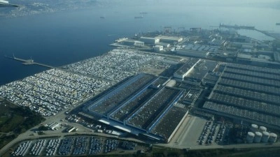 Otomotiv end&uuml;strisi mayısta 3,3 milyar dolarla en fazla ihracat yapan sekt&ouml;r oldu