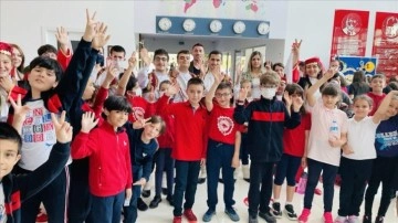 Özel eğitime gereksinim duyan çocuklar yararına kermes