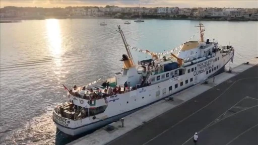 Özgürlük Filosu Koalisyonu'na katılan milletvekili ve doktorlardan 'soykırımı durdurun' çağrısı
