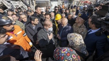 Pakistan Başbakanı Şerif depremden etkilenen illerden Adıyaman'ı ziyaret etti