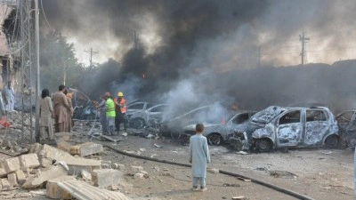 Pakistan'da demir yolu hattında meydana gelen patlamada 23 kişi &ouml;ld&uuml;