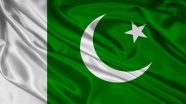 Pakistan'da eski senatör Mevlana Samiul Hak öldürüldü