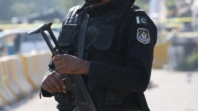 Pakistan'da yolcu otob&uuml;s&uuml; u&ccedil;uruma yuvarlandı: 40 &ouml;l&uuml;