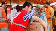 Pakistan'daki Türk kurumları ve sivil toplum örgütlerinden ihtiyaç sahiplerine kurban yardımı
