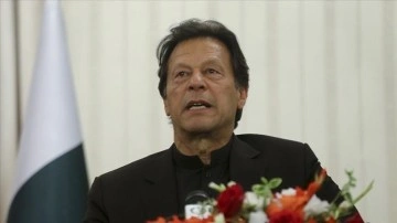 Pakistan'da İmran Han, "seçimi kazandıklarını" iddia etti