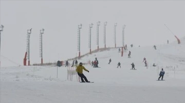 Palandöken'de kayak heyecanı başladı