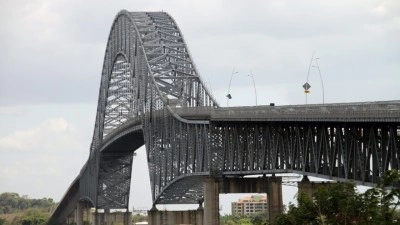 Panama'da Amerika K&ouml;pr&uuml;s&uuml;'ndeki yangında 1 kişi &ouml;ld&uuml;, 2 kişi yaralandı