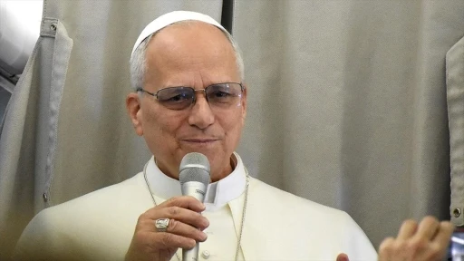 Papa 14. Leo: (İki devletli çözüm) Bunu, devam eden çatışmayı durdurabilecek tek çözüm olarak görüyoruz