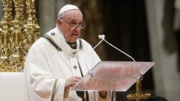 Papa Franciscus, geleneksel Noel mesajında 'krizlere karşı diyalog' çağrısı yaptı