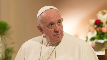 Papa Franciscus, istifa mektubunun uzun süredir hazır olduğunu söyledi
