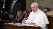 Papa 'ikinci köstebek skandalı'nın hükümlüsünü affetti