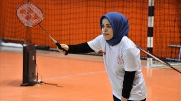 Para badminton Türkiye şampiyonu Kübra Çevik, yeni başarılara gözünü dikti