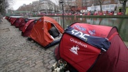 Paris'te evsizlerin kaldığı barınaklarda Kovid-19'a yakalanma oranları yüzde 94’ü buluyor