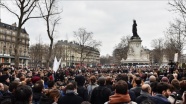 Paris'te liseliler cumhurbaşkanı seçimini protesto etti