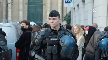 Paris'te polis Filistin halkıyla dayanışma gösterisine izin vermedi