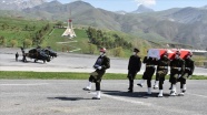 Pençe-Yıldırım operasyonlarında şehit olan asker için Hakkari&#39;de tören düzenlendi