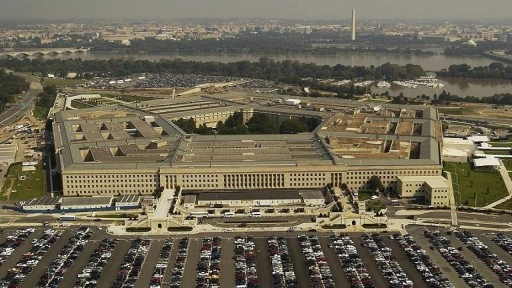 Pentagon'dan bina içinde görev yapan gazetecilere erişim ve dolaşım sınırlaması talimatı