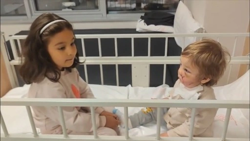 Pitbull cinsi köpeğin yaraladığı minik Efe günler sonra ailesiyle görüştü