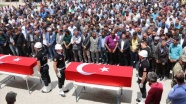 PKK'nın katlettiği yol yapım işçileri toprağa verildi