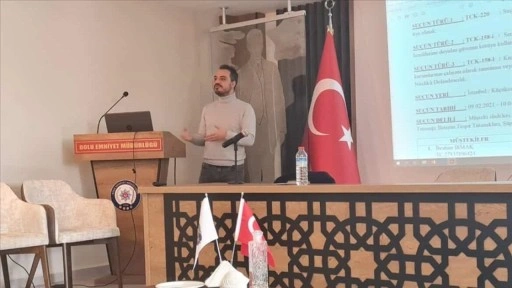 Polis memuru, dolandırıcılık yöntemlerini kitap haline getirdi