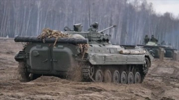 Polonya, Belarus sınırına ek 1000 asker göndermeyi planlıyor