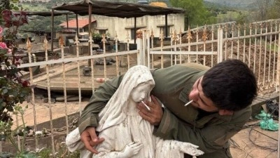 Polonya, İsrail askerinin L&uuml;bnan'da Meryem Ana heykeline hakaretini kınadı